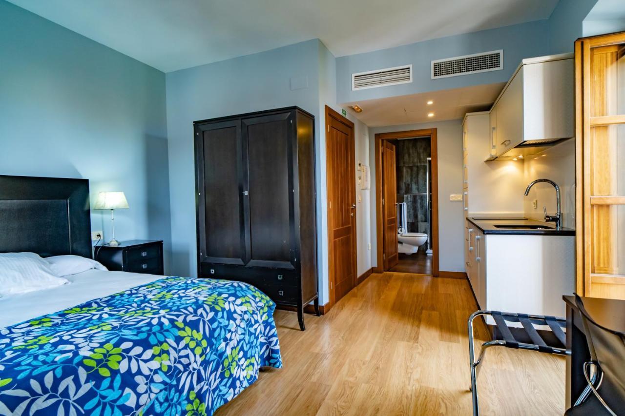 Hotel Alfonso IX (Adults Only) Caceres Bagian luar foto