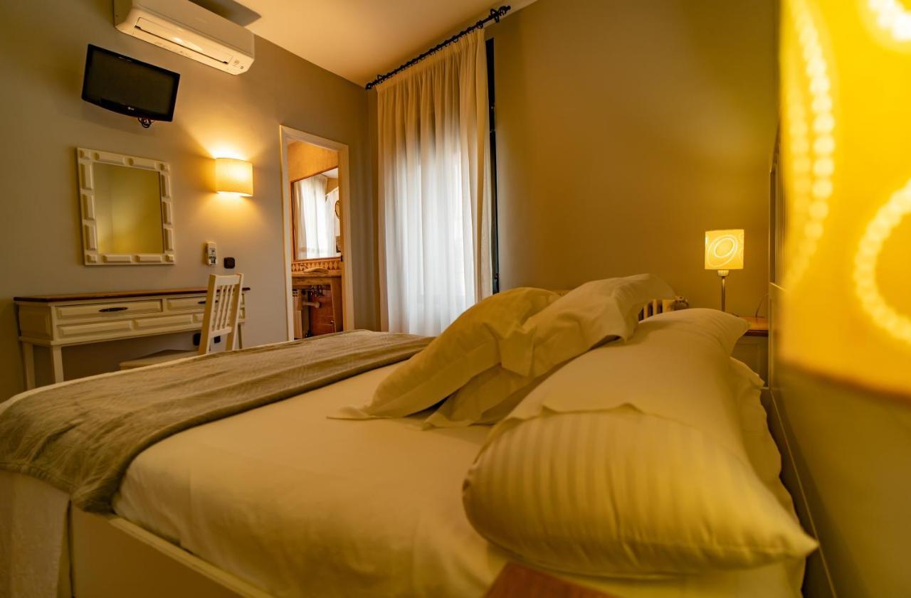 Hotel Alfonso IX (Adults Only) Caceres Bagian luar foto