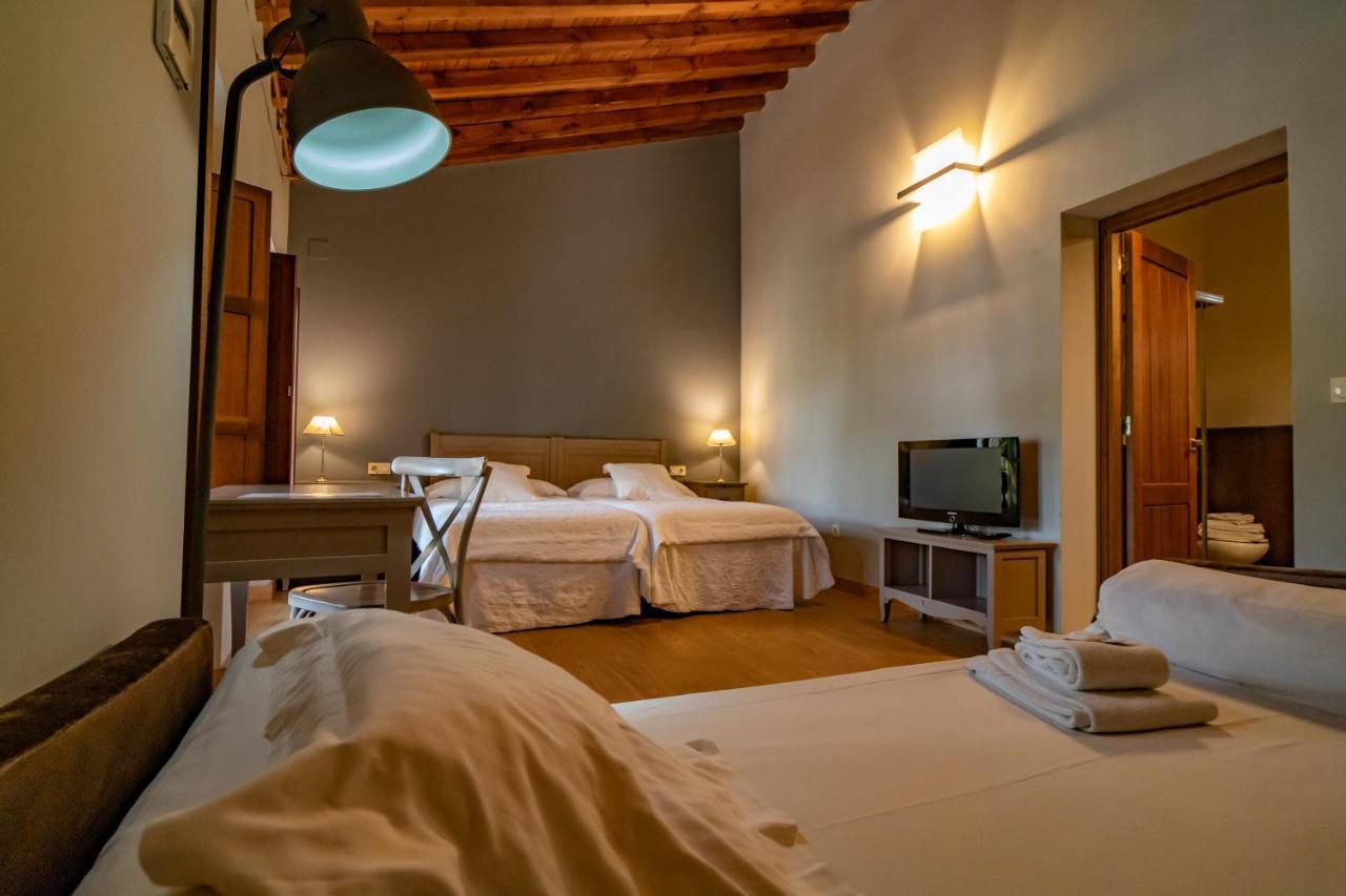 Hotel Alfonso IX (Adults Only) Caceres Bagian luar foto